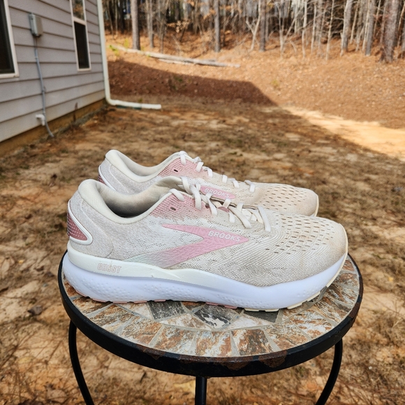 Brooks Ghost 16 1204071B136 Coconut Running Shoes Sneakers Women's Size 11 B - Picture 1 of 9